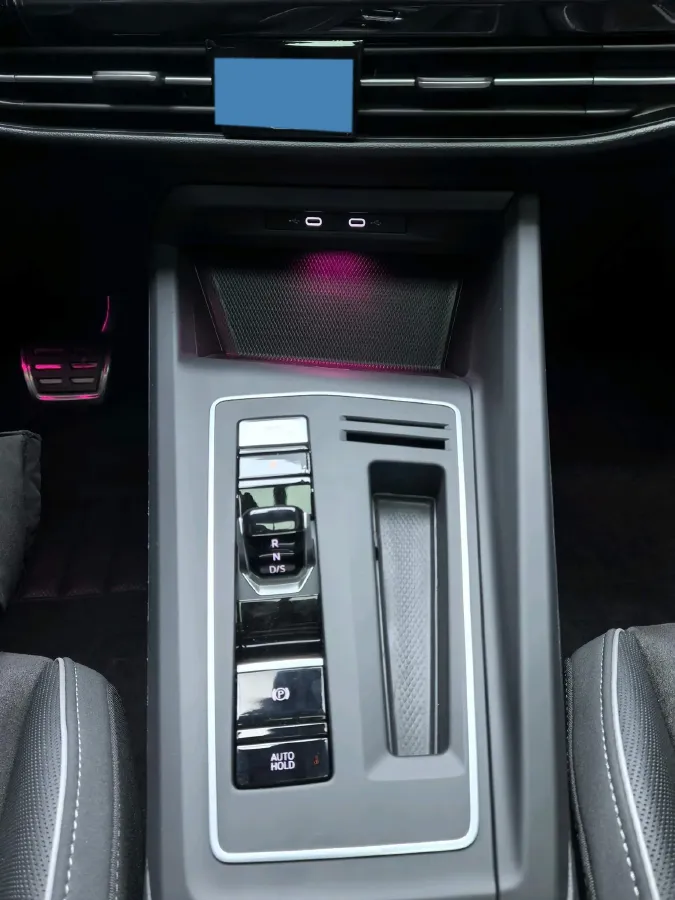 2023 Volkswagen Golf 1.4T 150HP L4 7DCT,autocango,china used car exporter,china ev exporter,chinese used car exporter,chinese used ev exporter