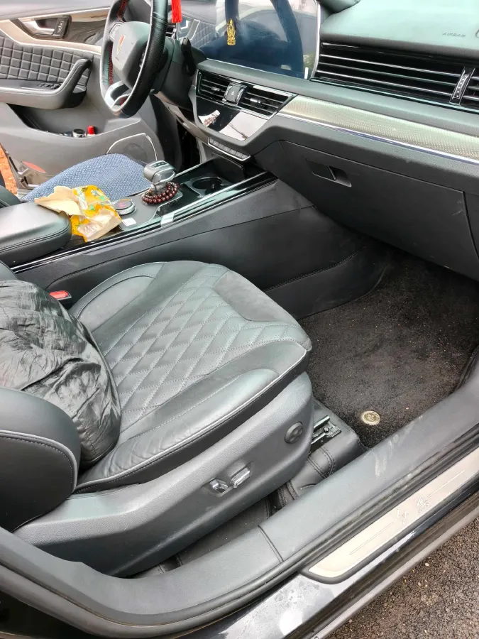 2019 HongQi HS5 2.0T 224HP L4 6AT,autocango,china used car exporter,china ev exporter,chinese used car exporter,chinese used ev exporter