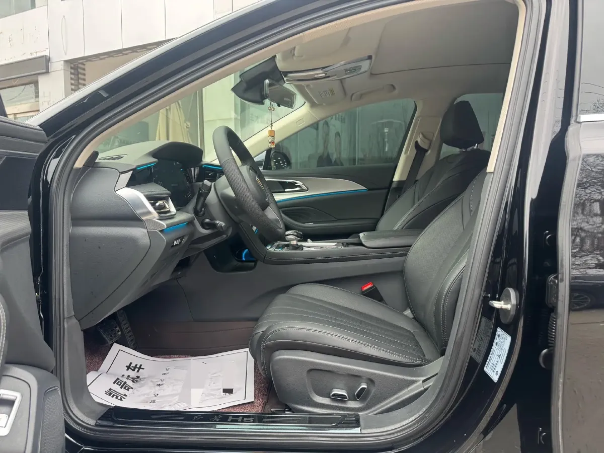 2024 HongQi H5 1.5T 169HP L4 7DCT,autocango,china used car exporter,china ev exporter,chinese used car exporter,chinese used ev exporter