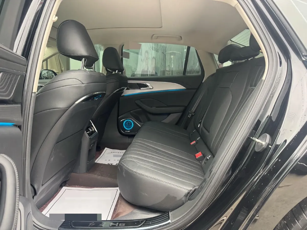 2024 HongQi H5 1.5T 169HP L4 7DCT,autocango,china used car exporter,china ev exporter,chinese used car exporter,chinese used ev exporter