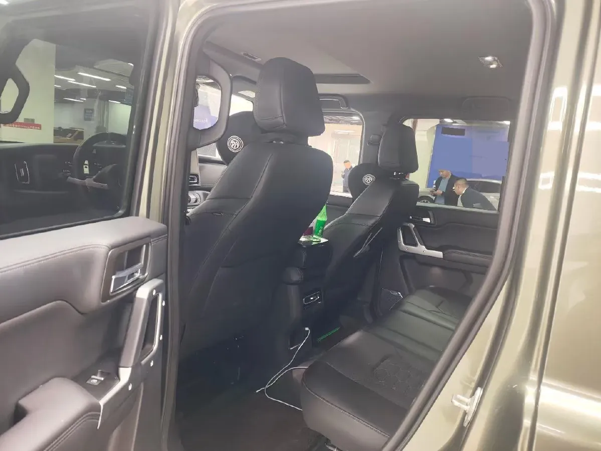 2024 212 212 T01 2.0T 252HP L4 8AT,autocango,china used car exporter,china ev exporter,chinese used car exporter,chinese used ev exporter