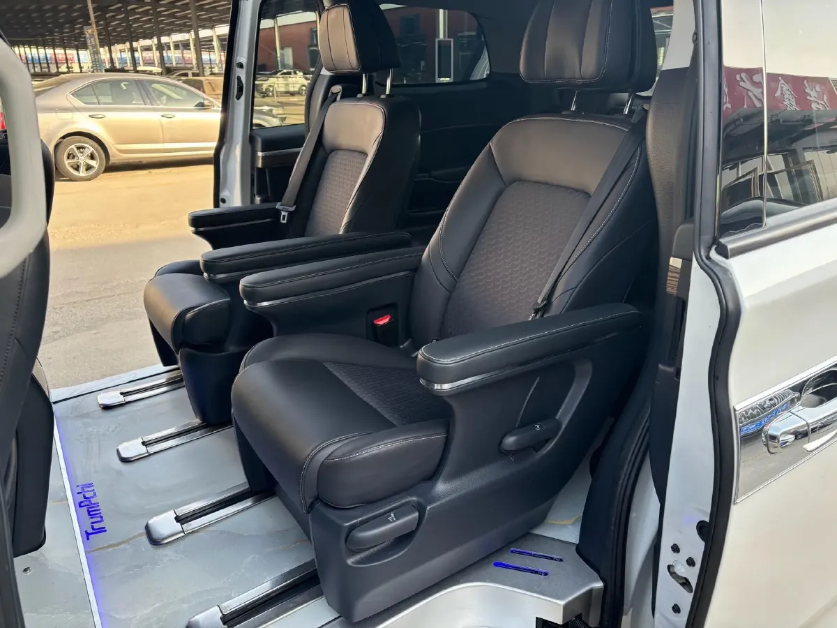 2023 GAC Trumpchi M8 2.0T 252HP L4 8AT,autocango,china used car exporter,china ev exporter,chinese used car exporter,chinese used ev exporter