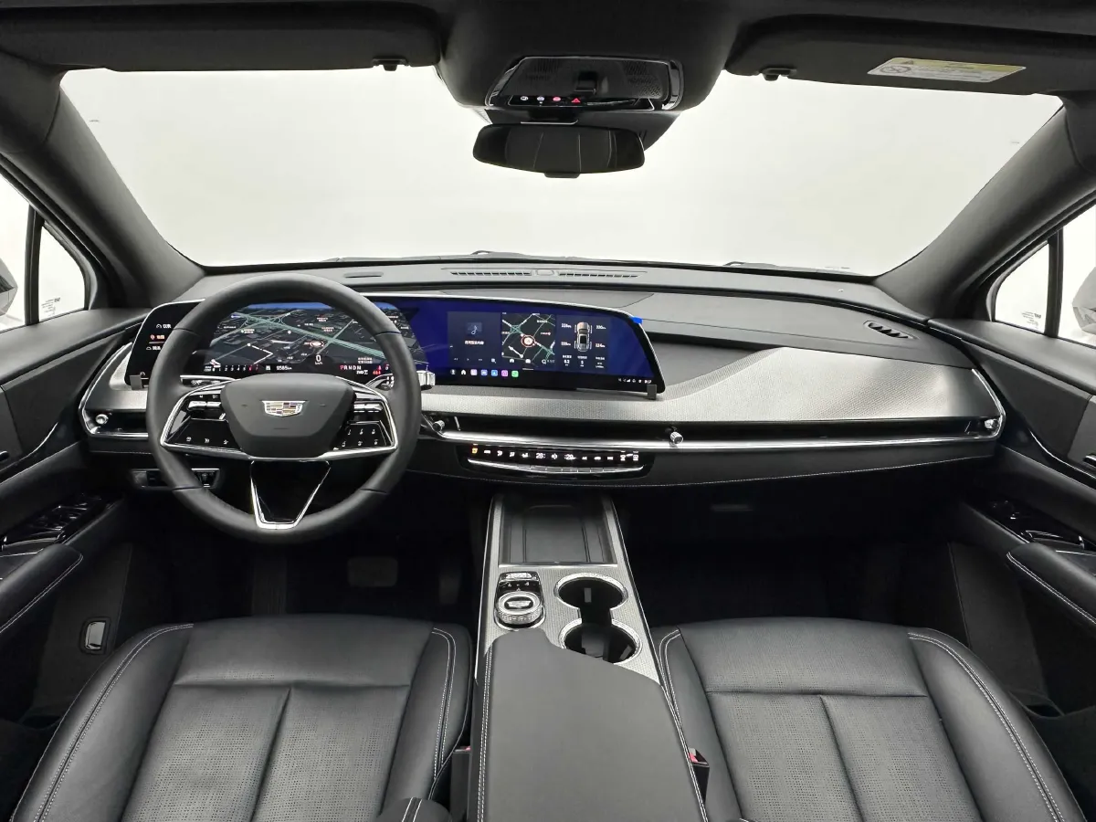 2025 Cadillac XT5 2.0T 237HP L4 9AT,autocango,china used car exporter,china ev exporter,chinese used car exporter,chinese used ev exporter