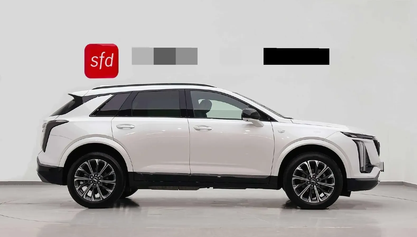 2025 Cadillac XT5 2.0T 237HP L4 9AT,autocango,china used car exporter,china ev exporter,chinese used car exporter,chinese used ev exporter