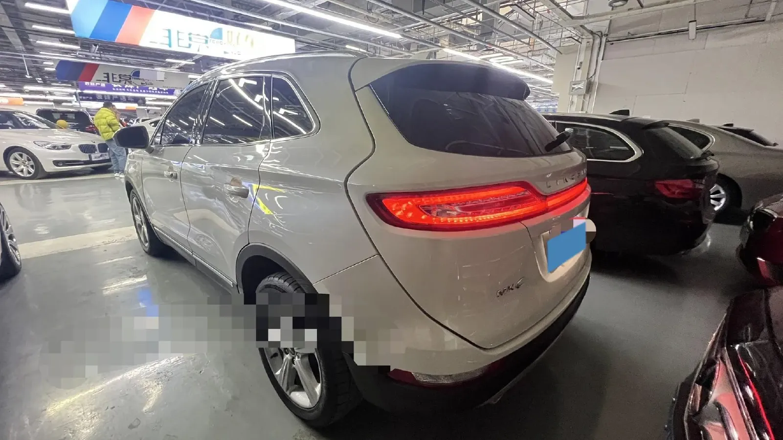 2018 Lincoln MKC 2.0T 203HP L4 6AT,autocango,china used car exporter,china ev exporter,chinese used car exporter,chinese used ev exporter