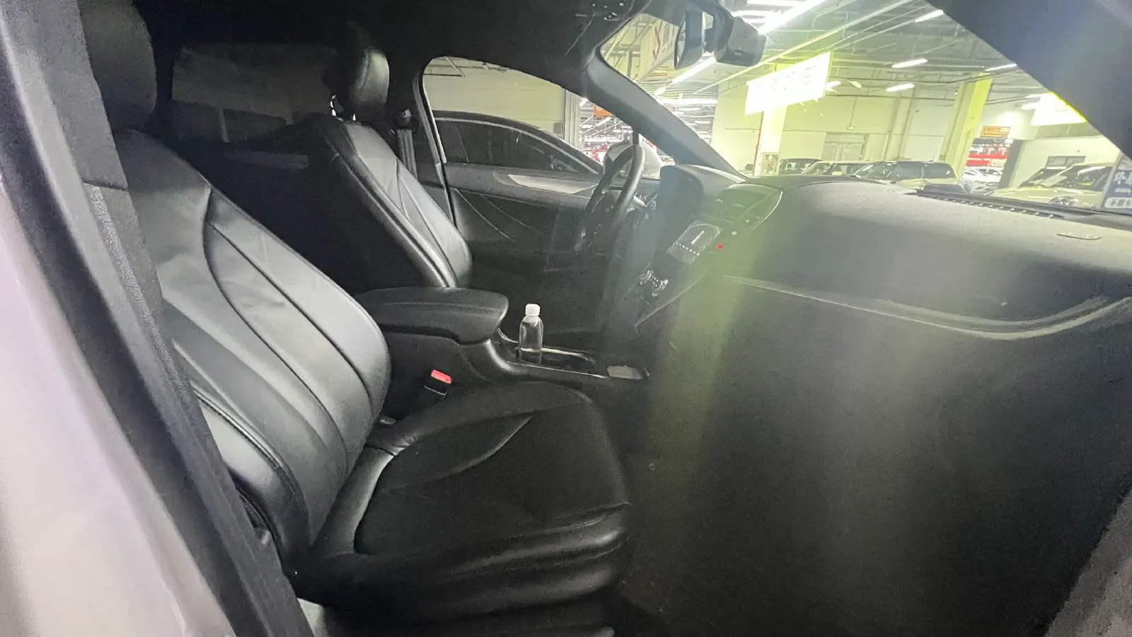 2018 Lincoln MKC 2.0T 203HP L4 6AT,autocango,china used car exporter,china ev exporter,chinese used car exporter,chinese used ev exporter