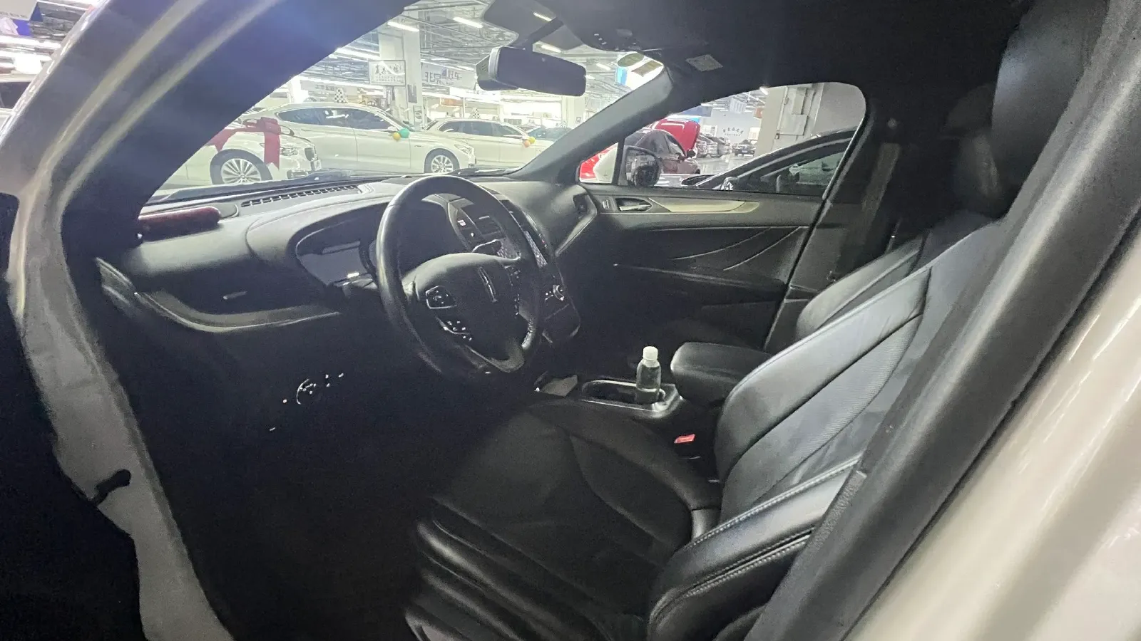 2018 Lincoln MKC 2.0T 203HP L4 6AT,autocango,china used car exporter,china ev exporter,chinese used car exporter,chinese used ev exporter