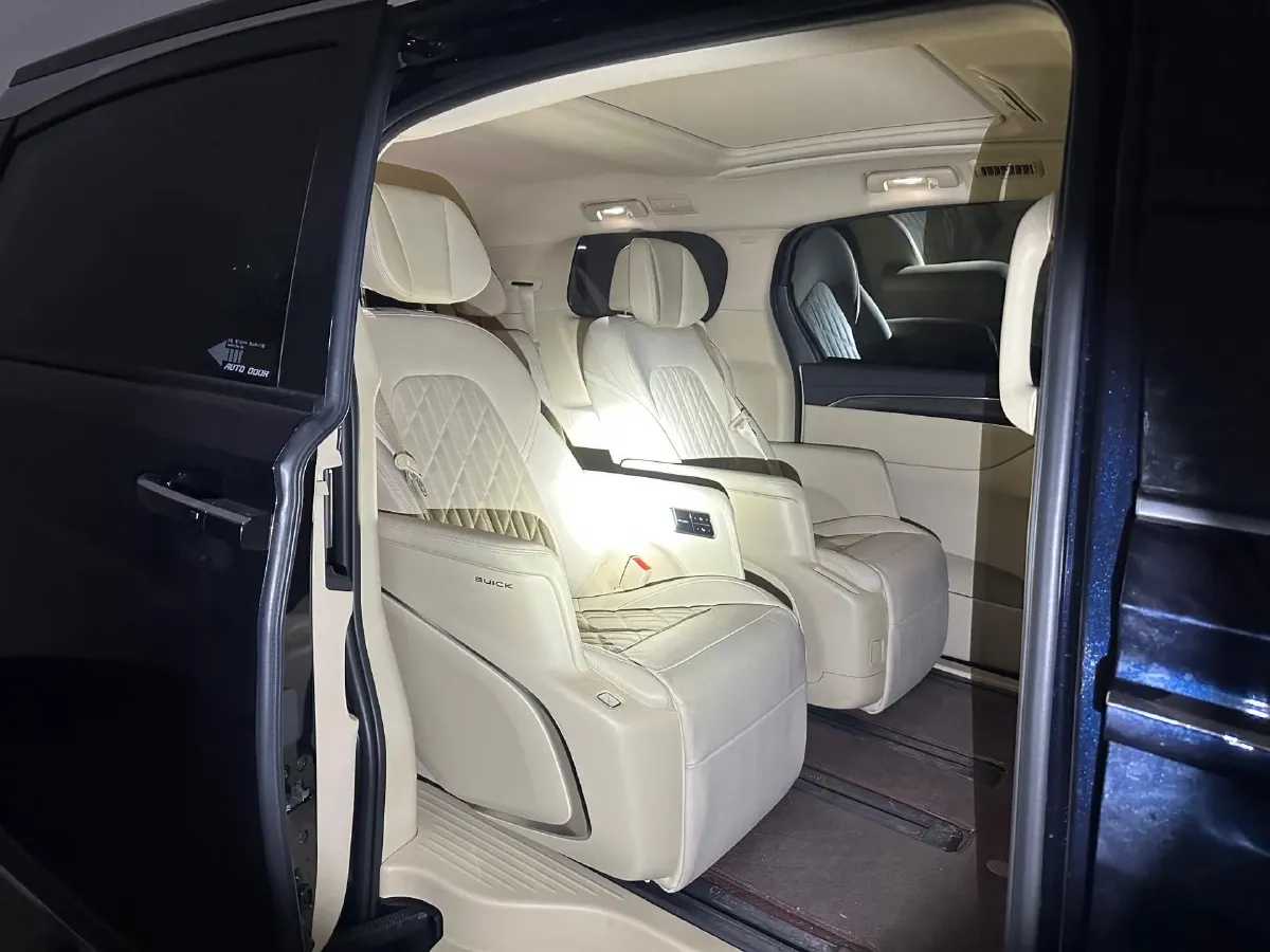 2023 Buick GL8 2.0T 237HP L4 9AT,autocango,china used car exporter,china ev exporter,chinese used car exporter,chinese used ev exporter