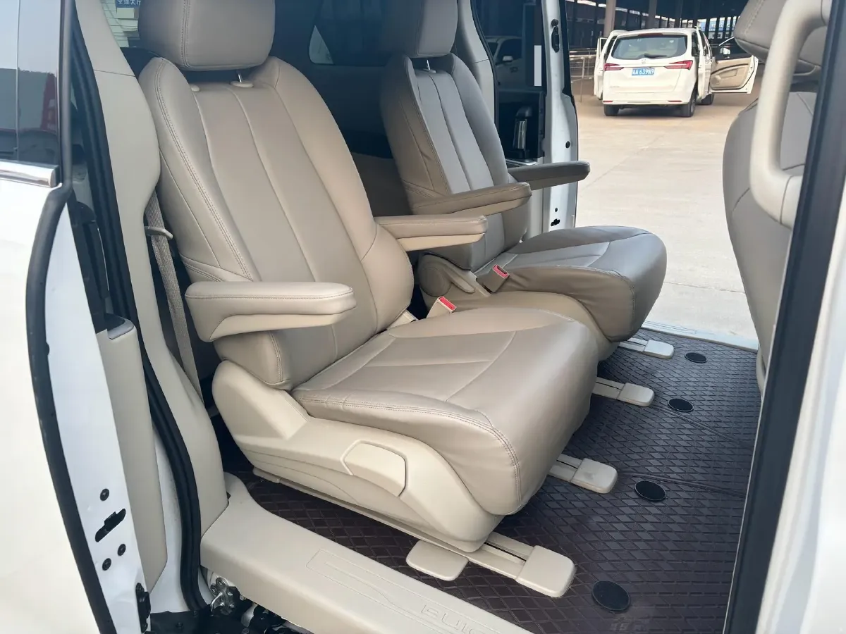 2023 Buick GL8 2.0T 237HP L4 9AT,autocango,china used car exporter,china ev exporter,chinese used car exporter,chinese used ev exporter