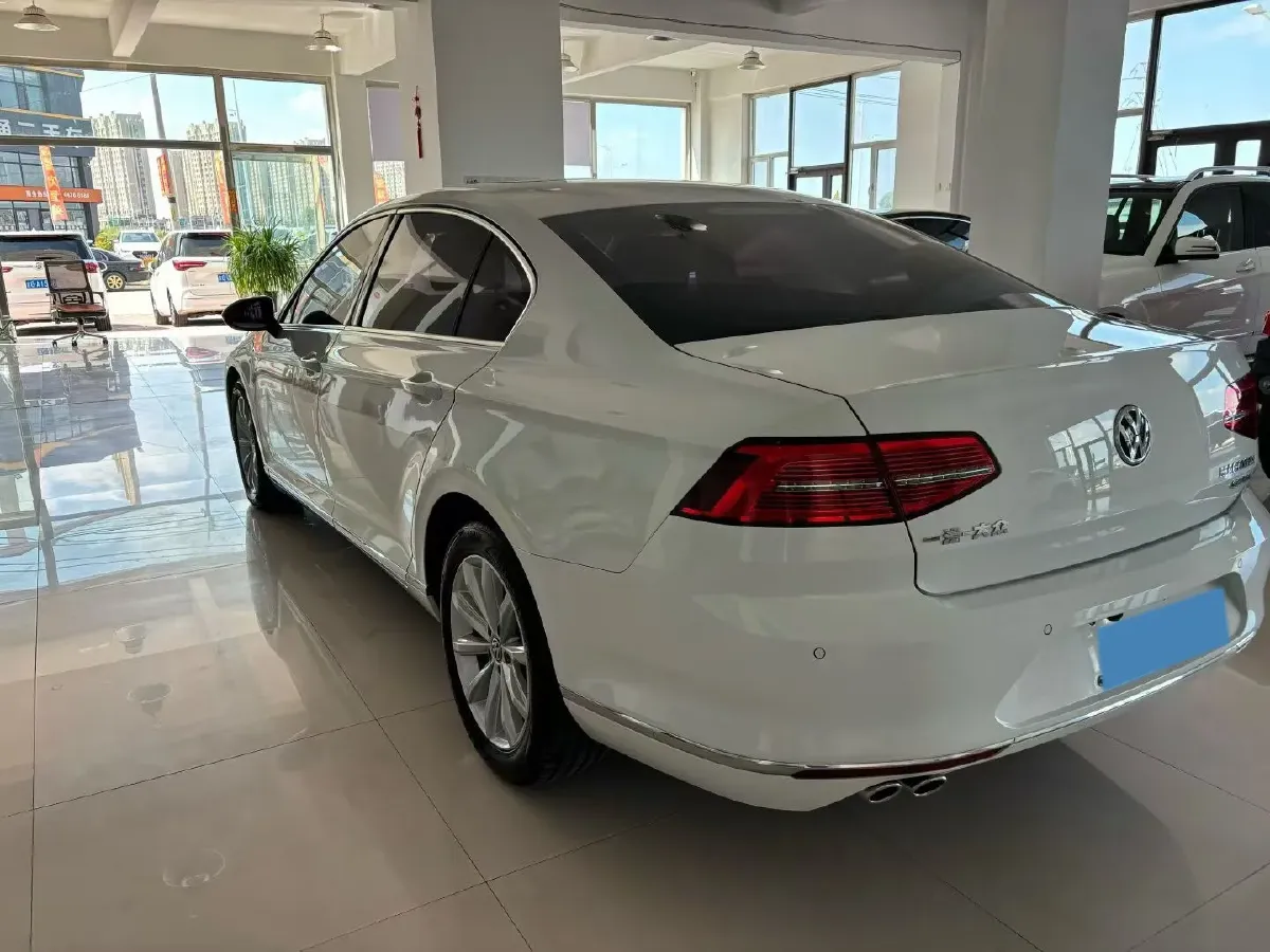2018 Volkswagen Magotan 1.8T 180HP L4 7DCT,autocango,china used car exporter,china ev exporter,chinese used car exporter,chinese used ev exporter