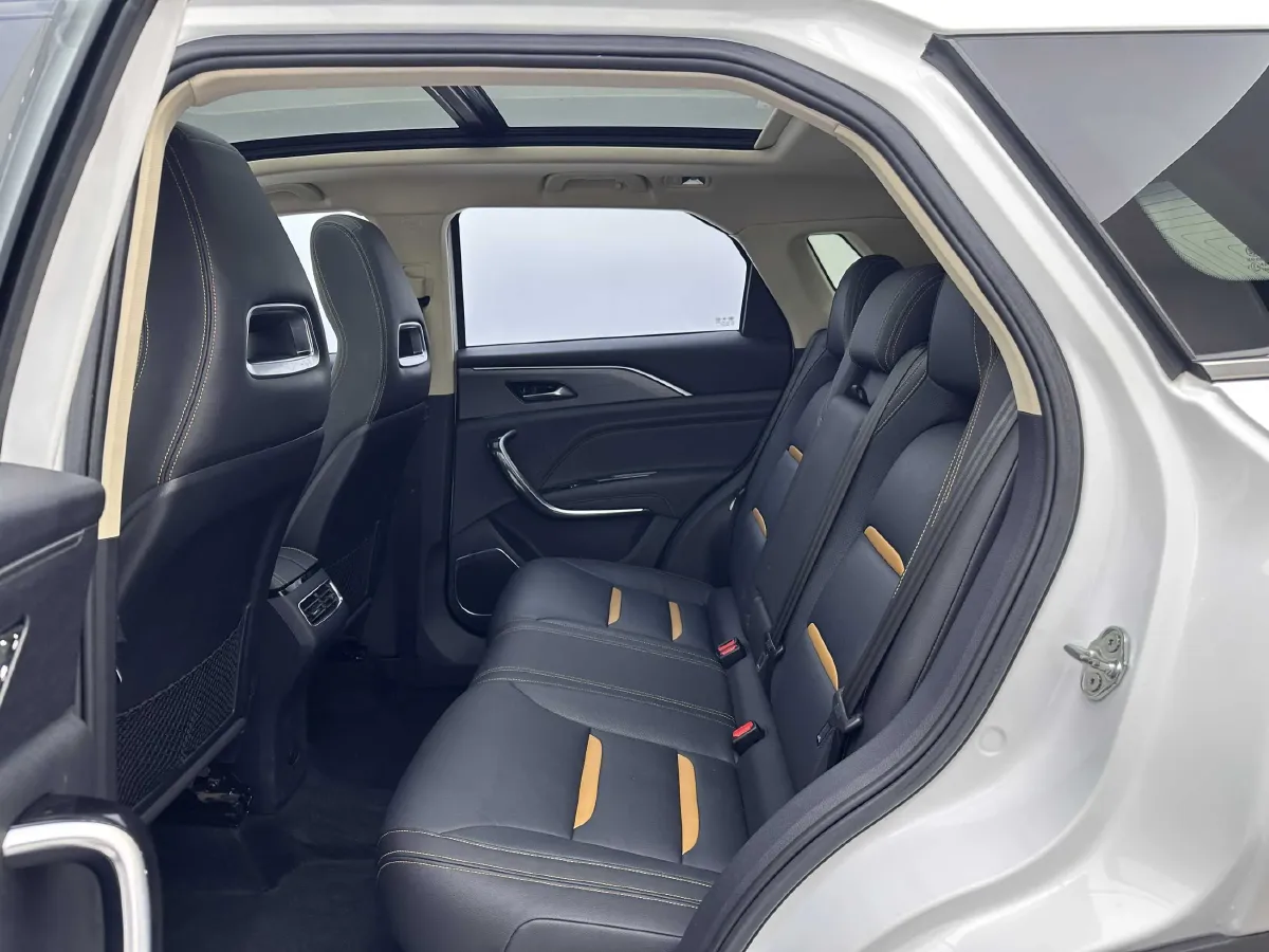 2020 Bestune T77 1.5T 169HP L4 7DCT,autocango,china used car exporter,china ev exporter,chinese used car exporter,chinese used ev exporter