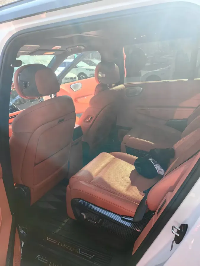 2025 LYNK&CO 900 2.0T 254HP L4 3DHT PHEV,autocango,china used car exporter,china ev exporter,chinese used car exporter,chinese used ev exporter