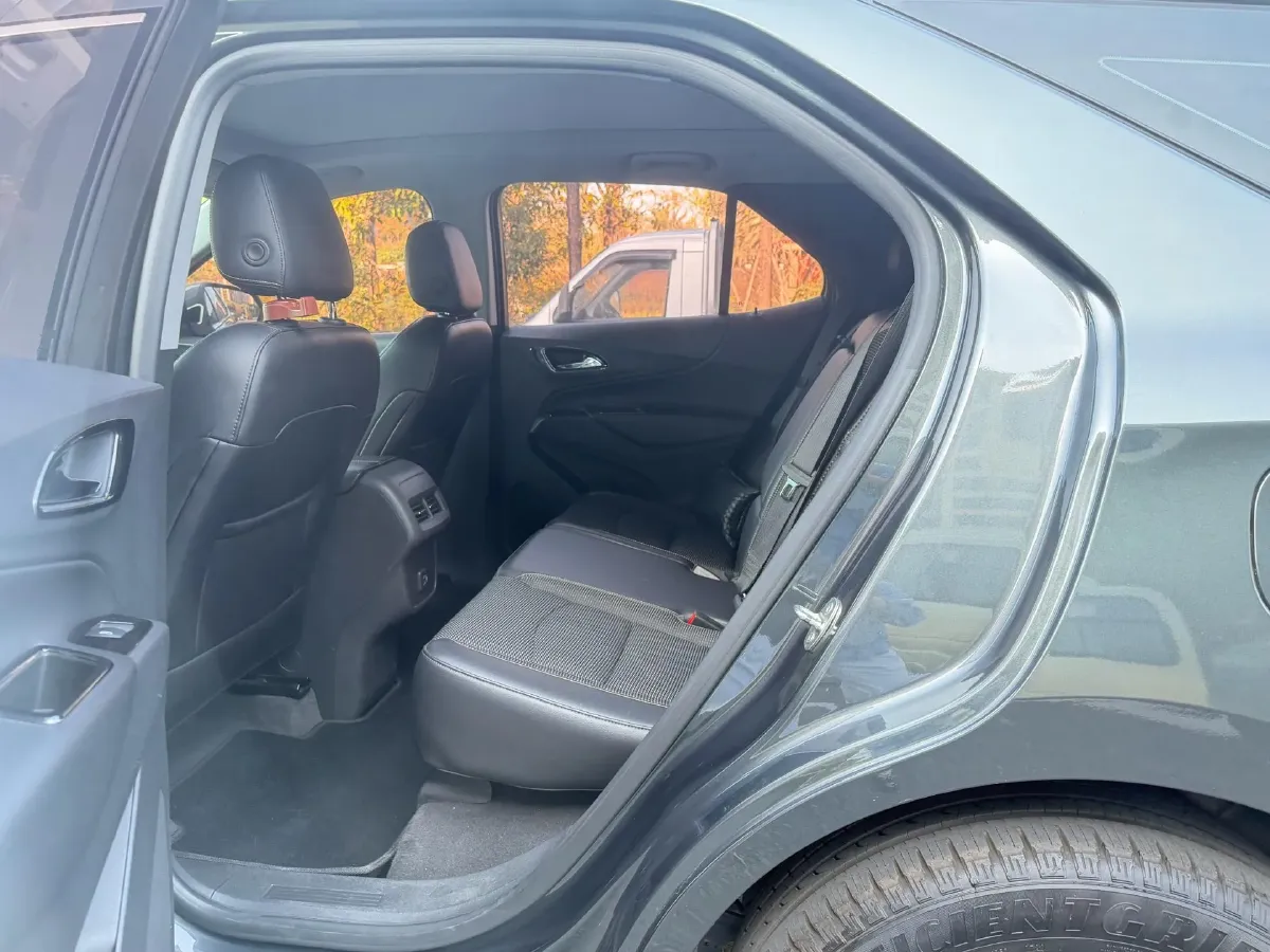 2018 Chevrolet Equinox 1.5T 180HP L4 6AT,autocango,china used car exporter,china ev exporter,chinese used car exporter,chinese used ev exporter