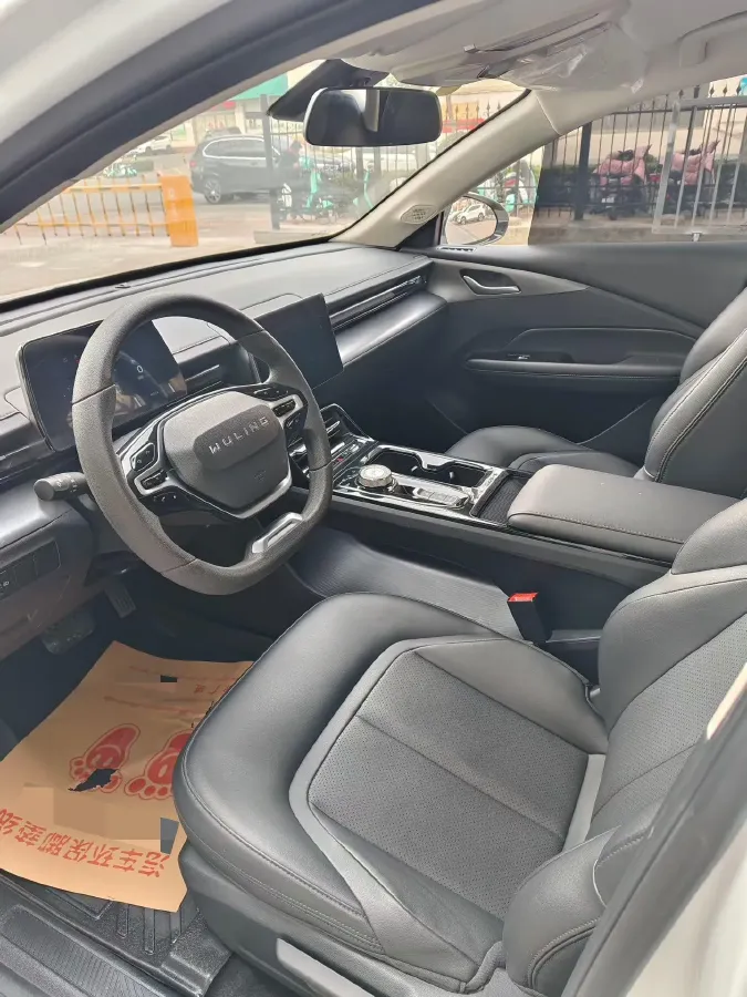 2024 WuLing E5 BEV 41.9KWH,autocango,china used car exporter,china ev exporter,chinese used car exporter,chinese used ev exporter