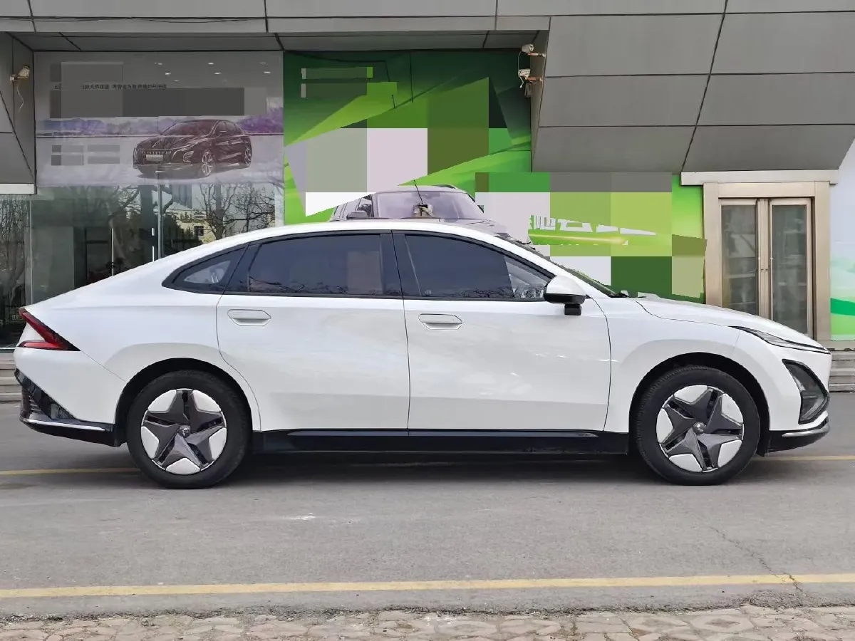 2024 WuLing E5 BEV 41.9KWH,autocango,china used car exporter,china ev exporter,chinese used car exporter,chinese used ev exporter