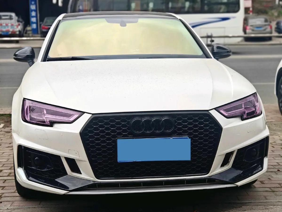 2019 Audi A4L 2.0T 190HP L4 7DCT,autocango,china used car exporter,china ev exporter,chinese used car exporter,chinese used ev exporter