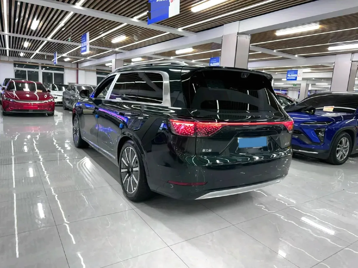2024 AITO AITO M9 1.5T 152HP L4 REEV 42KWH,autocango,china used car exporter,china ev exporter,chinese used car exporter,chinese used ev exporter