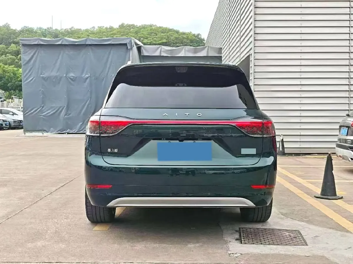 2024 AITO AITO M9 1.5T 152HP L4 REEV 42KWH,autocango,china used car exporter,china ev exporter,chinese used car exporter,chinese used ev exporter