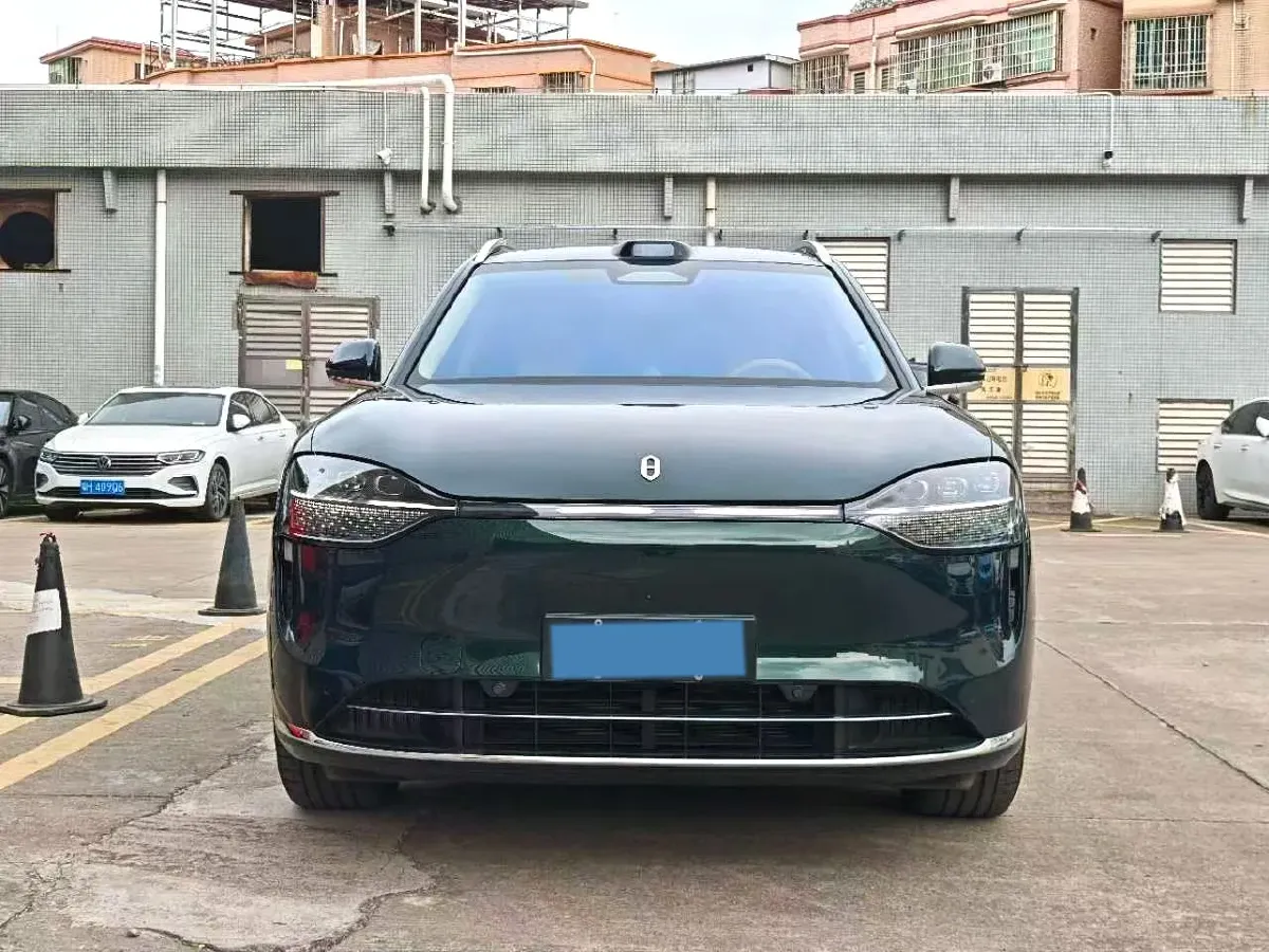 2024 AITO AITO M9 1.5T 152HP L4 REEV 42KWH,autocango,china used car exporter,china ev exporter,chinese used car exporter,chinese used ev exporter