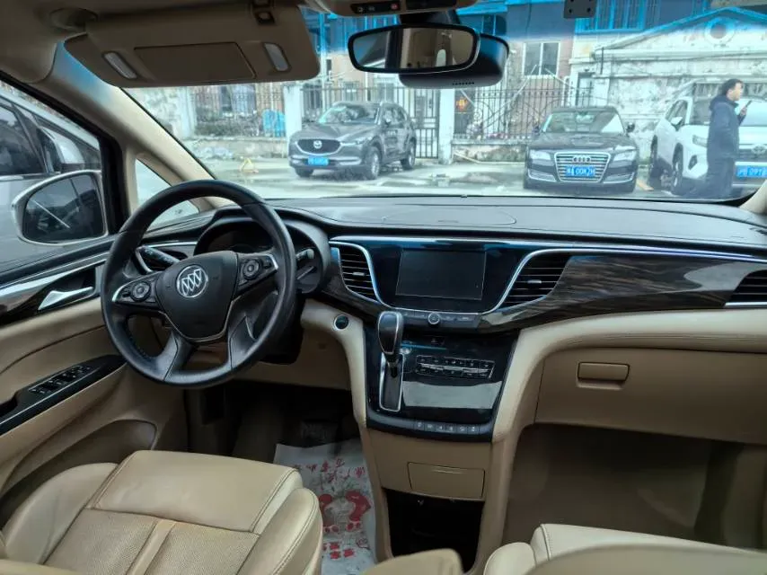 2018 Buick GL8 2.0T 260HP L4 6AT,autocango,china used car exporter,china ev exporter,chinese used car exporter,chinese used ev exporter