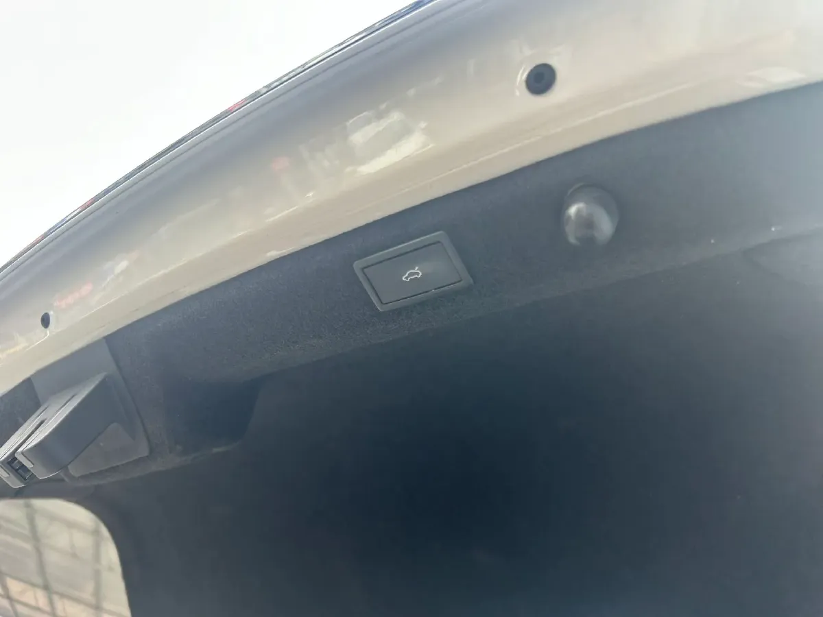 2018 Skoda Kodiak 1.8T 180HP L4 7DCT,autocango,china used car exporter,china ev exporter,chinese used car exporter,chinese used ev exporter