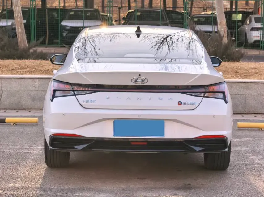 2021 Hyundai Elantra 1.5L 115HP L4 CVT,autocango,china used car exporter,china ev exporter,chinese used car exporter,chinese used ev exporter