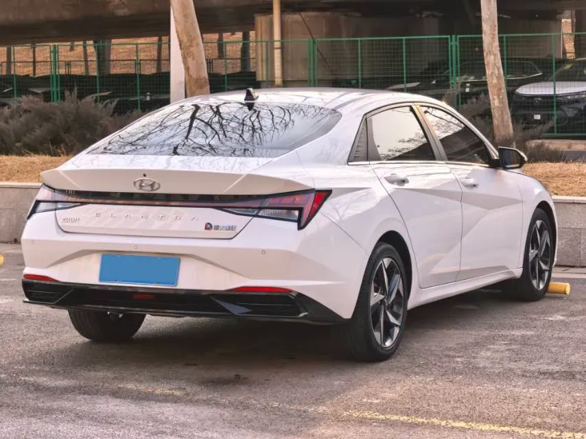 2021 Hyundai Elantra 1.5L 115HP L4 CVT,autocango,china used car exporter,china ev exporter,chinese used car exporter,chinese used ev exporter