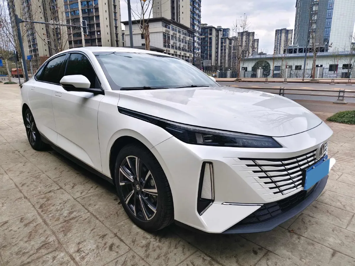 2024 ChangAn Eado 1.5T 170HP L4 7DCT,autocango,china used car exporter,china ev exporter,chinese used car exporter,chinese used ev exporter