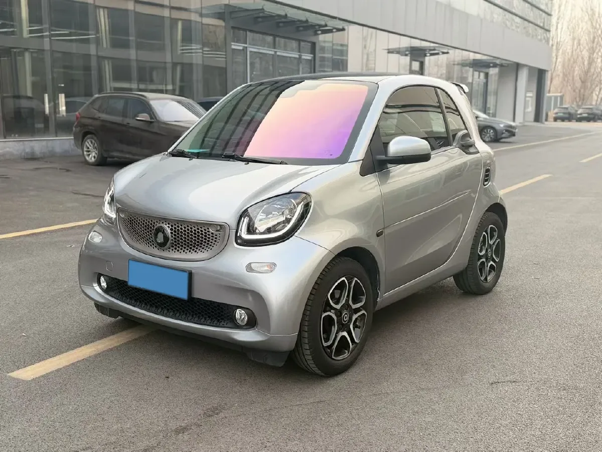 2017 Smart smart fortwo 1.0L 71HP L3 6DCT,autocango,china used car exporter,china ev exporter,chinese used car exporter,chinese used ev exporter