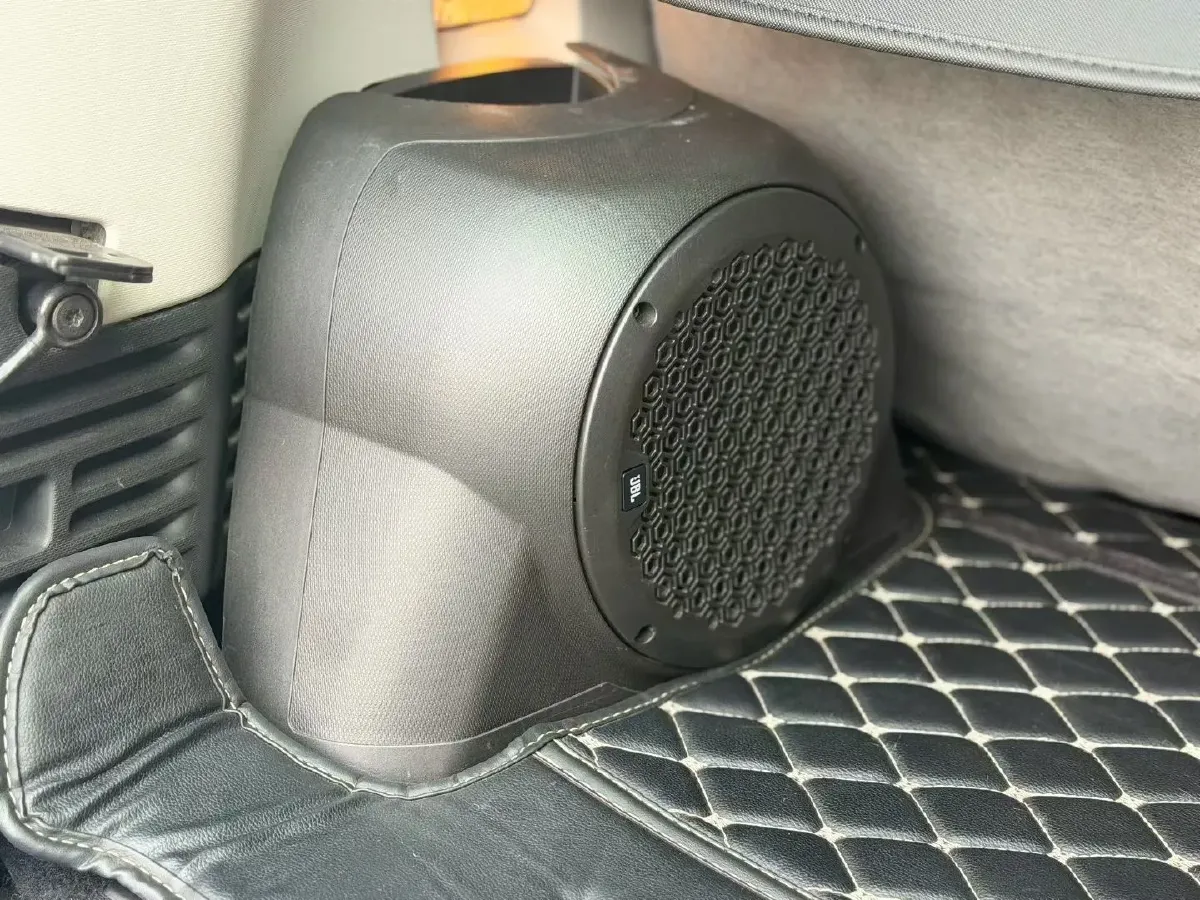 2017 Smart smart fortwo 1.0L 71HP L3 6DCT,autocango,china used car exporter,china ev exporter,chinese used car exporter,chinese used ev exporter