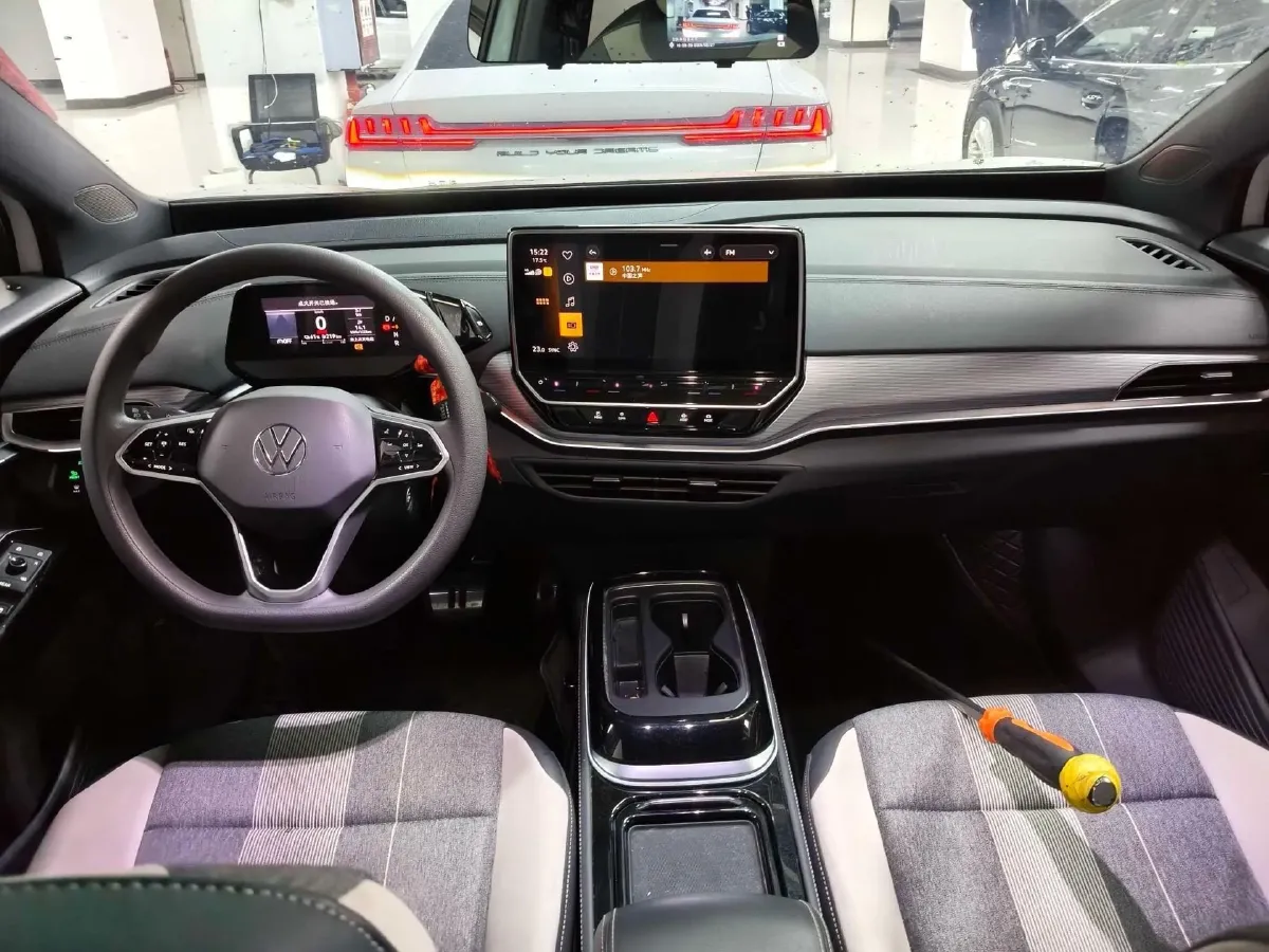 2022 Chevrolet Menlo BEV 61.1KWH,autocango,china used car exporter,china ev exporter,chinese used car exporter,chinese used ev exporter