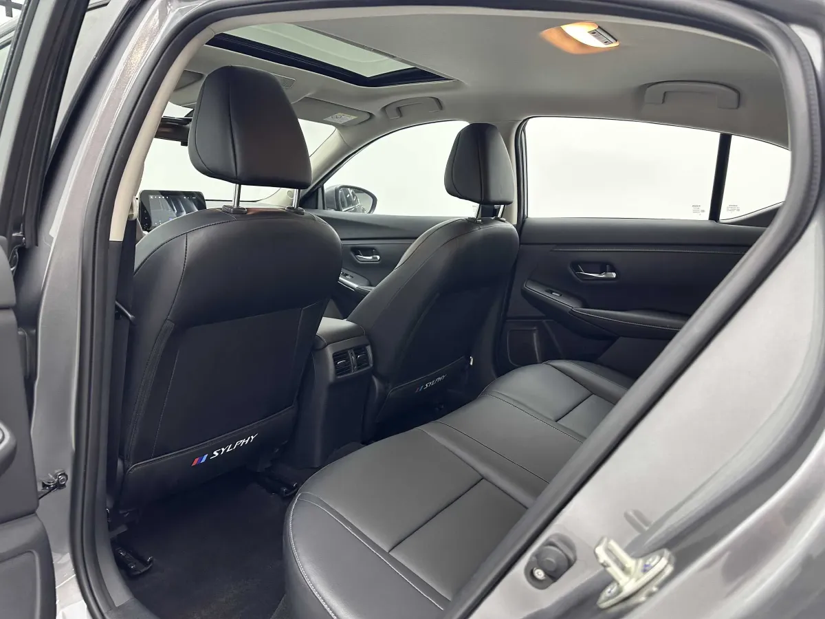 2022 Nissan Sylphy 1.6L 135HP L4 CVT,autocango,china used car exporter,china ev exporter,chinese used car exporter,chinese used ev exporter