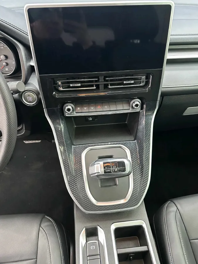 2021 Haval M6 1.5T 150HP L4 7DCT,autocango,china used car exporter,china ev exporter,chinese used car exporter,chinese used ev exporter