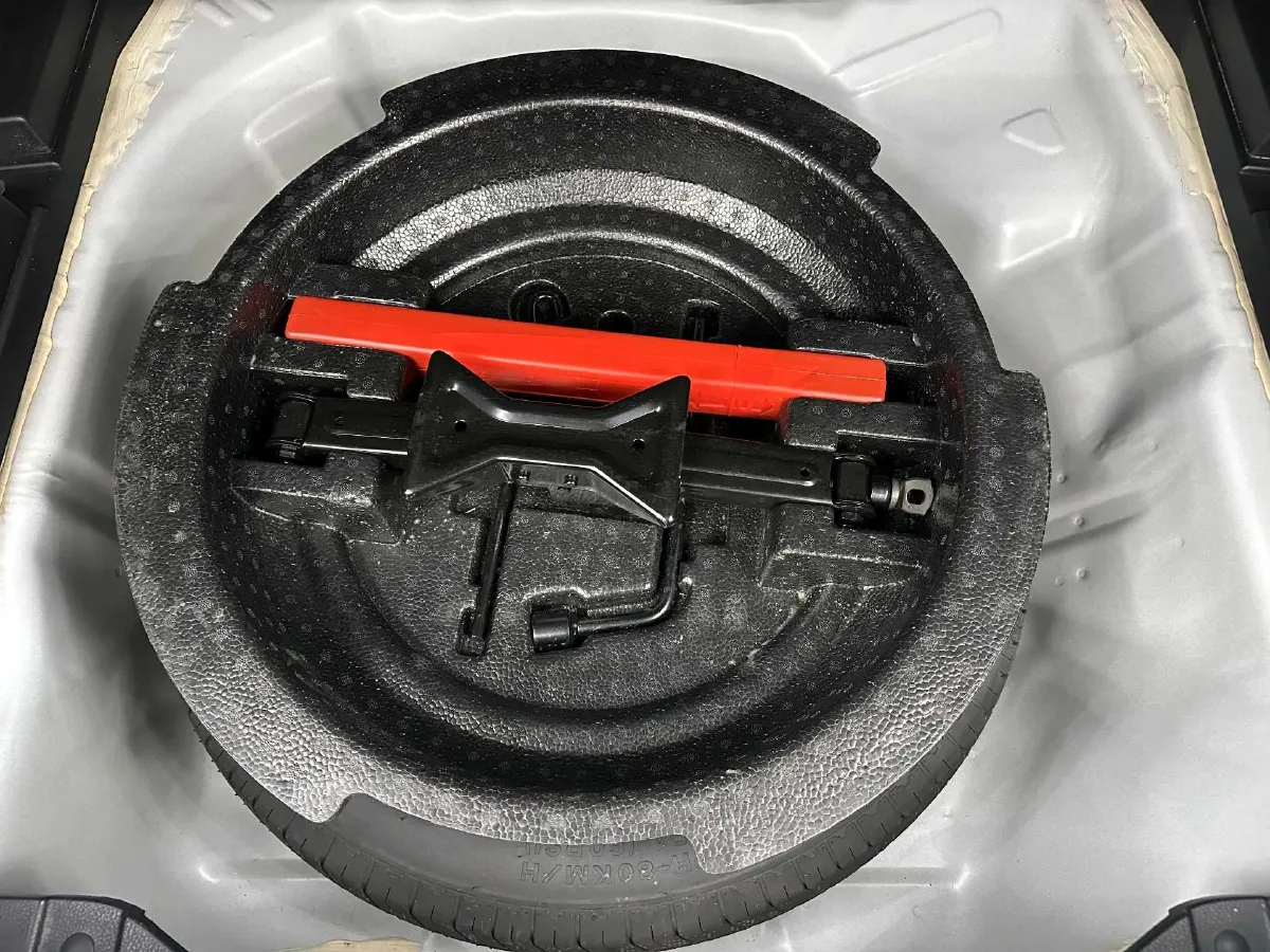 2021 Haval M6 1.5T 150HP L4 7DCT,autocango,china used car exporter,china ev exporter,chinese used car exporter,chinese used ev exporter