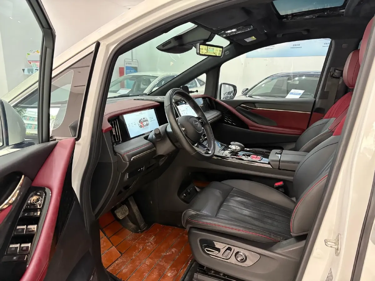 2023 GAC Trumpchi M8 2.0T 190HP L4 E-CVT Hybrid,autocango,china used car exporter,china ev exporter,chinese used car exporter,chinese used ev exporter