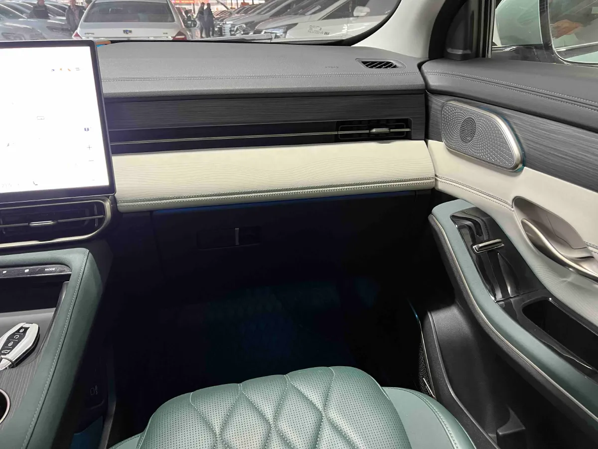 2024 Jetour ShanHai L9 1.5T 156HP L4 2DHT PHEV 19.43KWH,autocango,china used car exporter,china ev exporter,chinese used car exporter,chinese used ev exporter