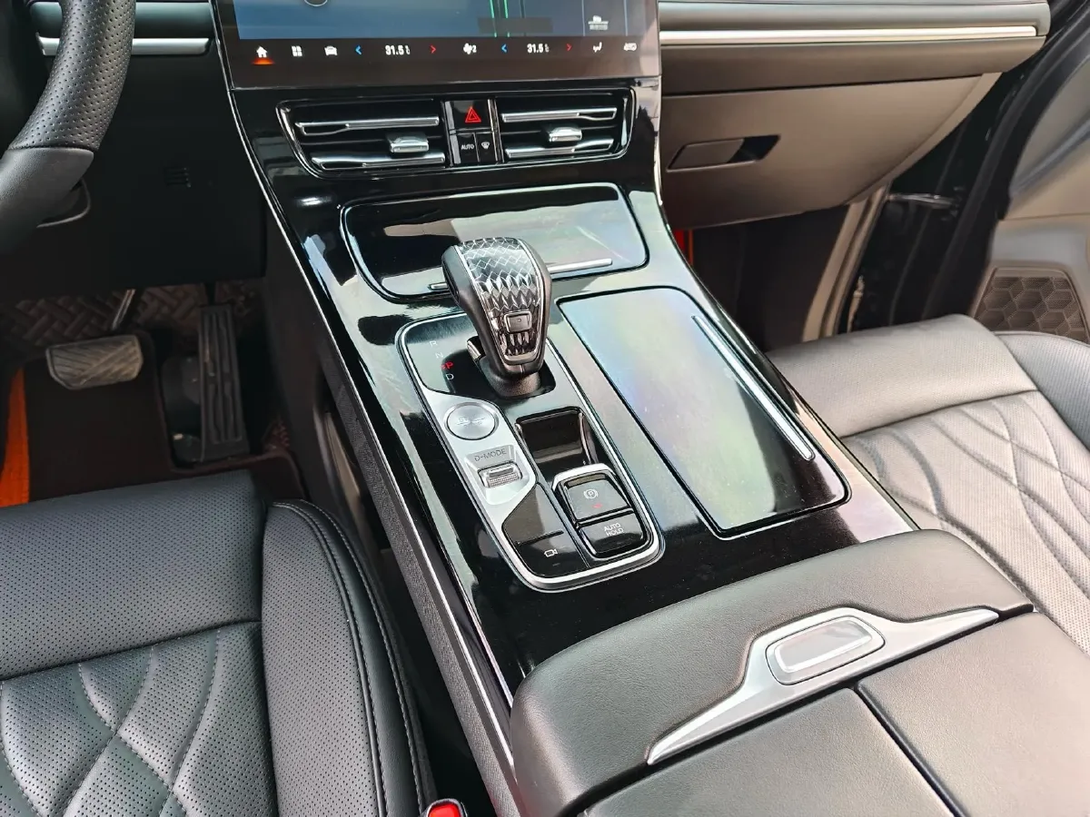 2024 GAC Trumpchi M8 2.0T 252HP L4 8AT,autocango,china used car exporter,china ev exporter,chinese used car exporter,chinese used ev exporter