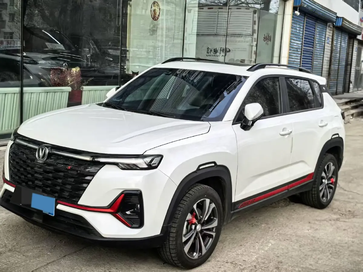 2023 ChangAn CS35 Plus 1.4T 160HP L4 7DCT,autocango,china used car exporter,china ev exporter,chinese used car exporter,chinese used ev exporter