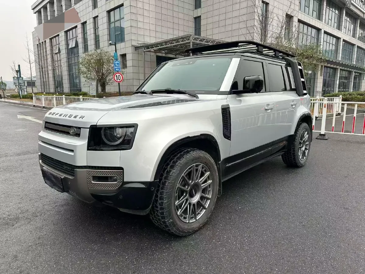 2022 Land Rover Defender 3.0T 400HP L6 8AT,autocango,china used car exporter,china ev exporter,chinese used car exporter,chinese used ev exporter