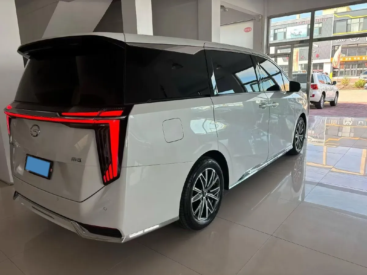 2024 GAC Trumpchi M8 2.0T 252HP L4 8AT,autocango,china used car exporter,china ev exporter,chinese used car exporter,chinese used ev exporter