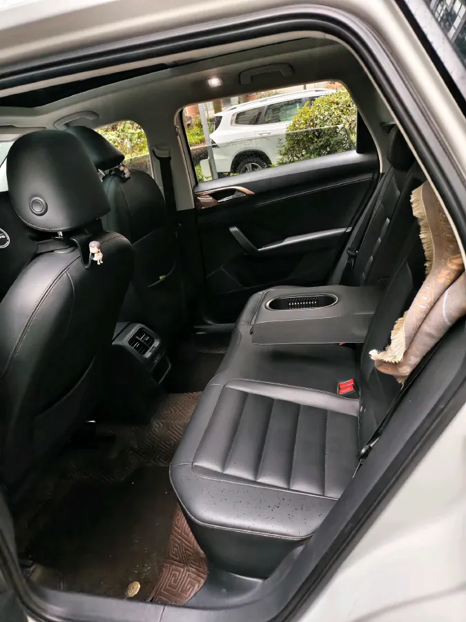 2019 MINI MINI 1.5T 102HP L3 7DCT,autocango,china used car exporter,china ev exporter,chinese used car exporter,chinese used ev exporter