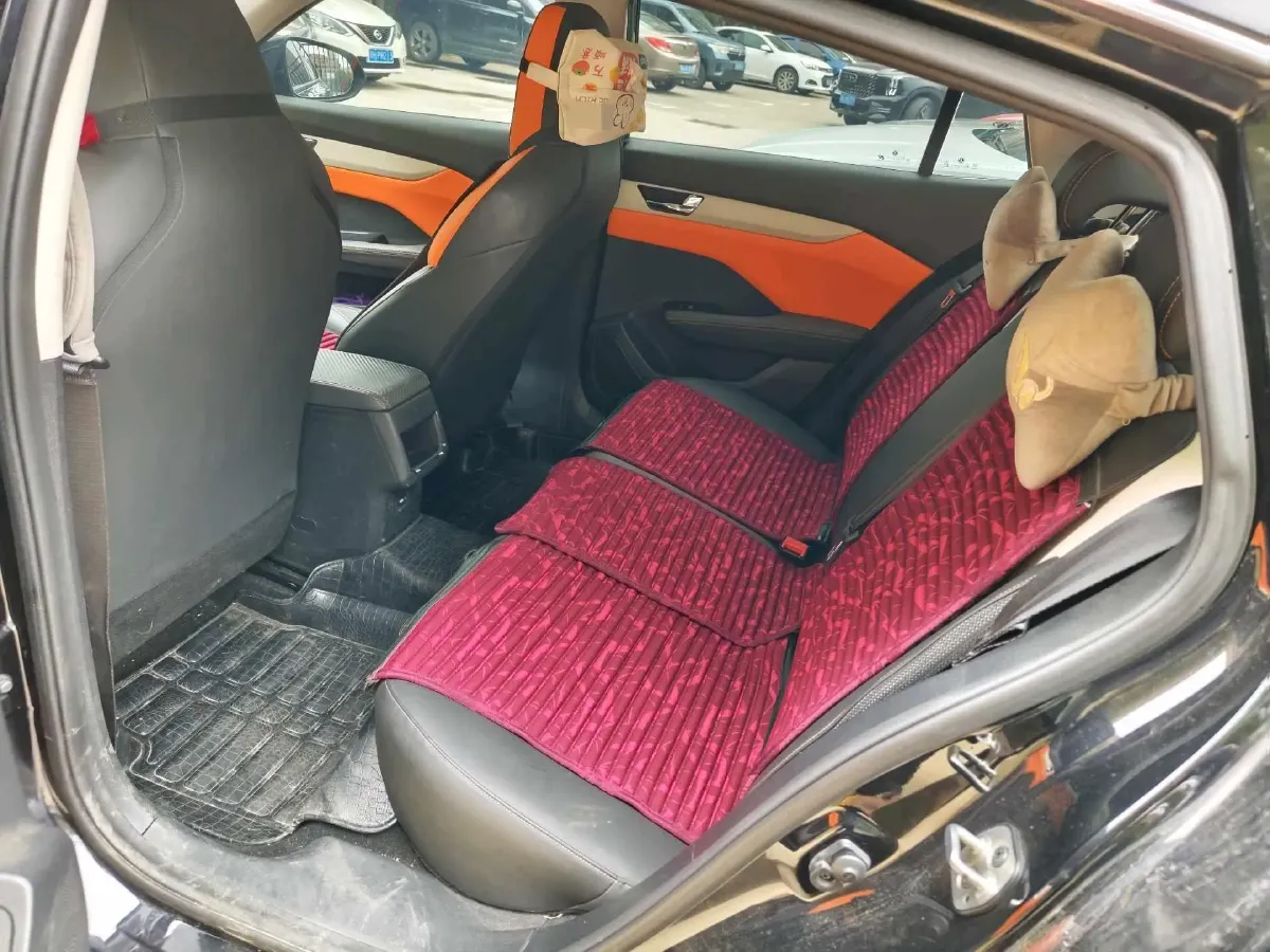 2023 DongFeng Aeolus YiXuan 1.5L 125HP L4 6DCT,autocango,china used car exporter,china ev exporter,chinese used car exporter,chinese used ev exporter