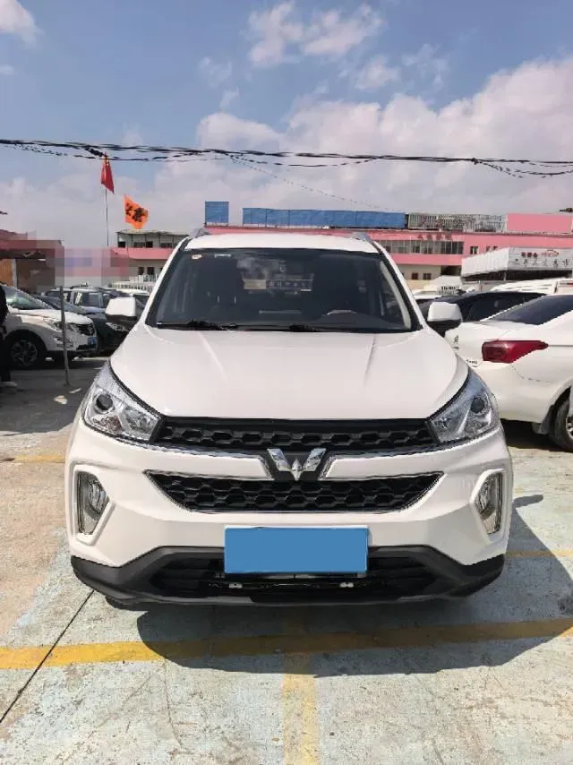 2019 WuLing HongGuang S3 1.5L 99HP L4 6MT,autocango,china used car exporter,china ev exporter,chinese used car exporter,chinese used ev exporter