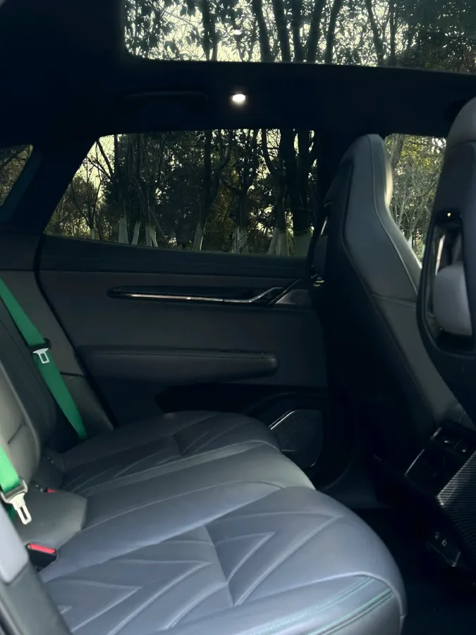 2022 Zeekr 001 BEV 100KWH,autocango,china used car exporter,china ev exporter,chinese used car exporter,chinese used ev exporter