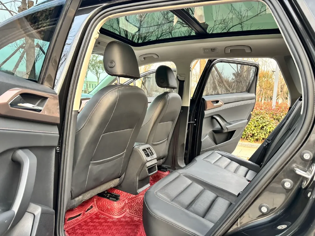 2020 Volkswagen Tharu 1.4T 150HP L4 7DCT,autocango,china used car exporter,china ev exporter,chinese used car exporter,chinese used ev exporter