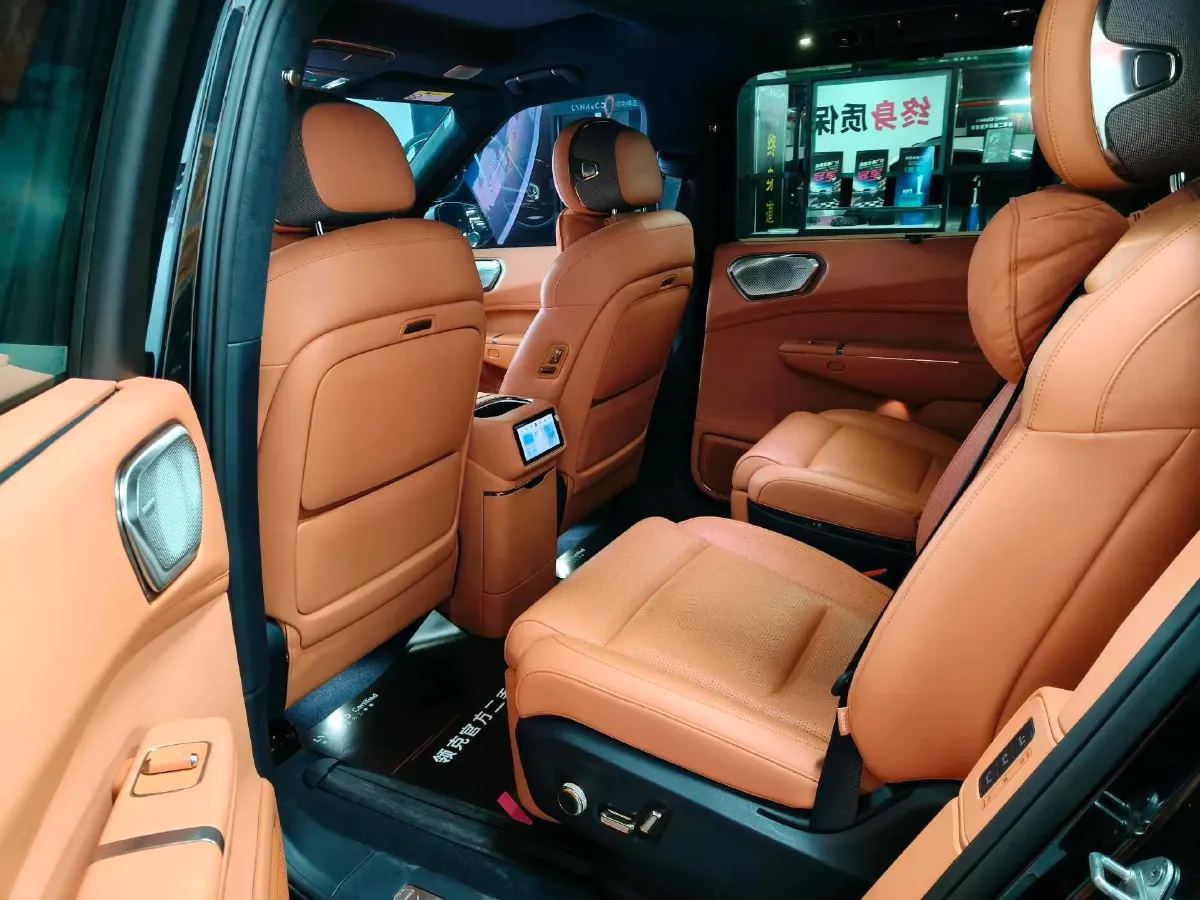 2025 LYNK&CO 900 1.5T 190HP L4 3DHT PHEV 43.3KWH,autocango,china used car exporter,china ev exporter,chinese used car exporter,chinese used ev exporter