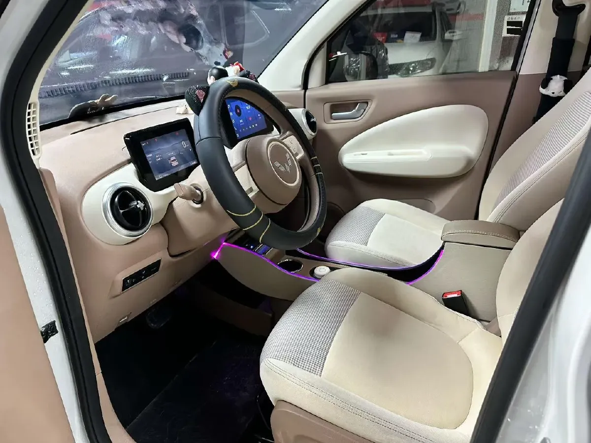2025 WuLing HongGuang MINI EV BEV 16.2KWH,autocango,china used car exporter,china ev exporter,chinese used car exporter,chinese used ev exporter