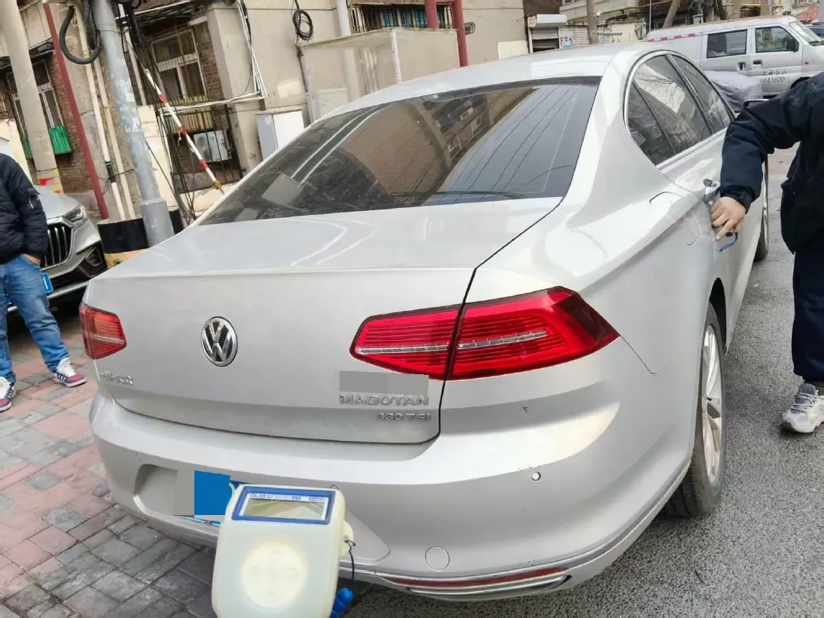 2018 Volkswagen Magotan 1.8T 180HP L4 7DCT,autocango,china used car exporter,china ev exporter,chinese used car exporter,chinese used ev exporter