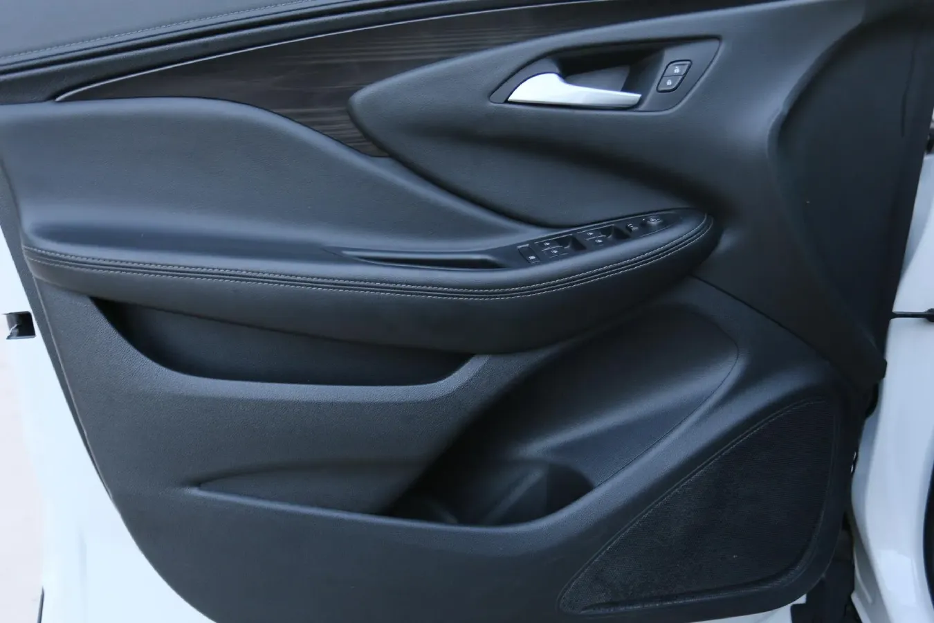 2020 Buick EnvisionPlus 1.5T 169HP L4 7DCT,autocango,china used car exporter,china ev exporter,chinese used car exporter,chinese used ev exporter