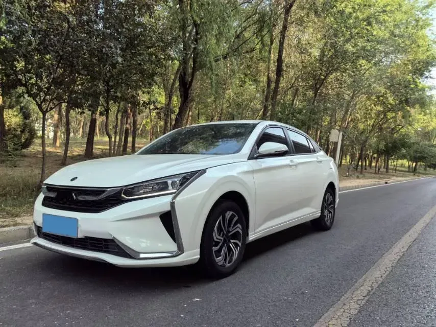 2021 DongFeng Aeolus YiXuan 1.5T 150HP L4 6DCT,autocango,china used car exporter,china ev exporter,chinese used car exporter,chinese used ev exporter